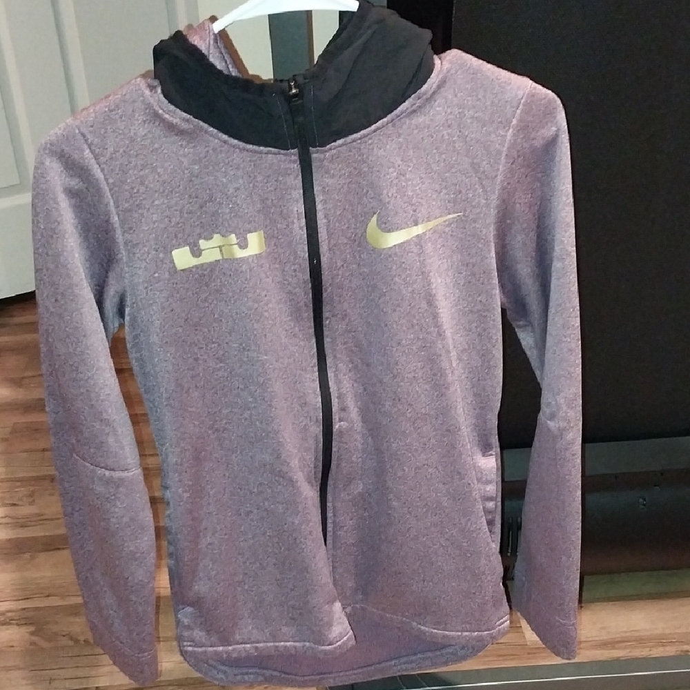 5/$25 Nike Heathered Purple Jacket with Gold Accents